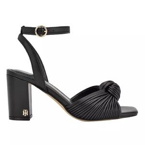 Tommy Hilfiger🔥 Black Knotted Strap Block Heel Sandals🔥 BRAND NEW❣️